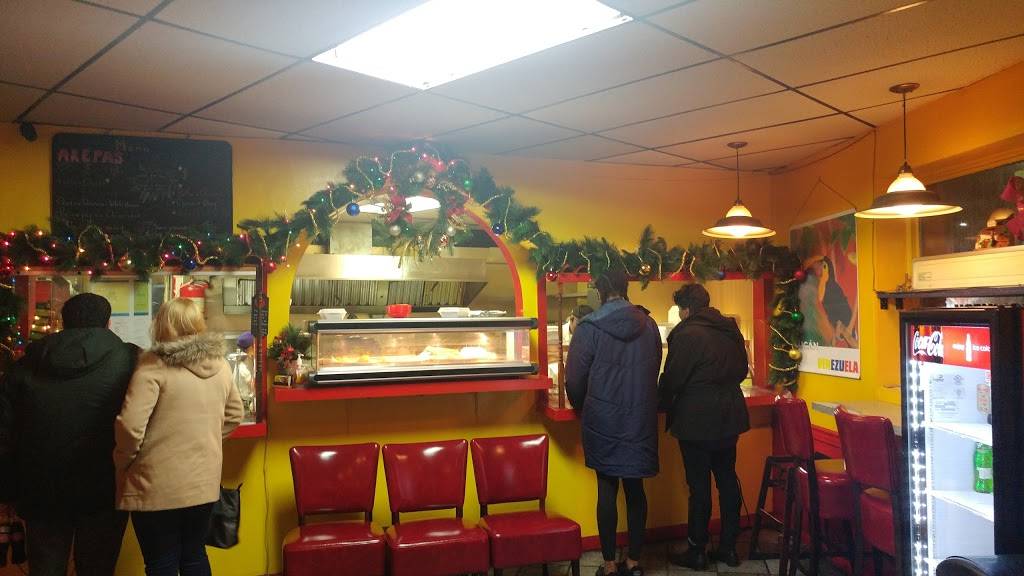 Viva Mi Arepa | restaurant | 5197 Washington St, West Roxbury, MA 02132, USA | 6173237844 OR +1 617-323-7844