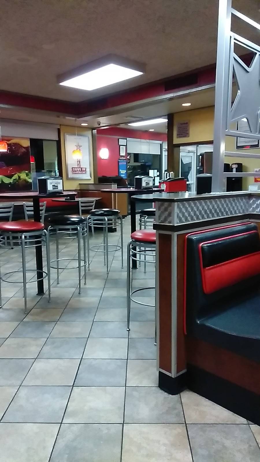Carls Jr. | restaurant | 2427 E Thompson Blvd, Ventura, CA 93003, USA | 8056410401 OR +1 805-641-0401