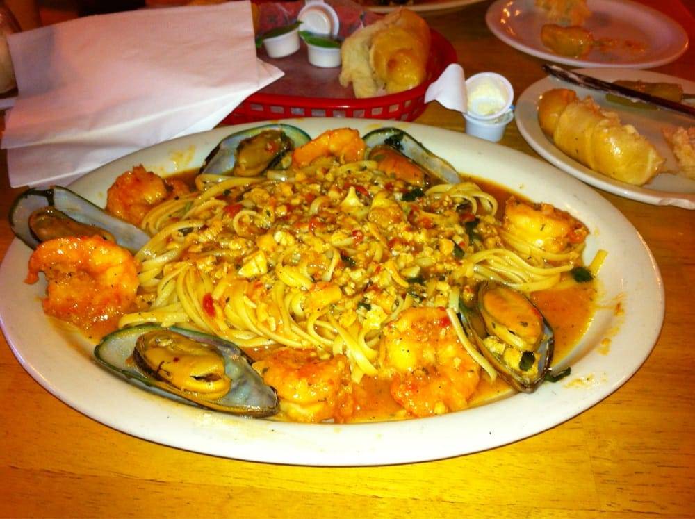 New York Joes Italian Restaurant | restaurant | 1515 W Front St, Alice, TX 78332, USA | 3616610430 OR +1 361-661-0430