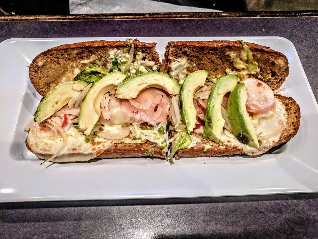 Mellow Mushroom | meal takeaway | 878 Fording Island Rd, Bluffton, SC 29910, USA | 8437060800 OR +1 843-706-0800