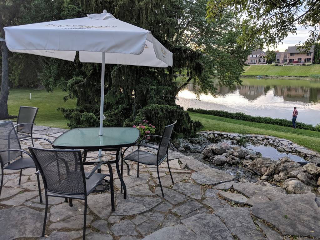 Casa Bella Restaurant | restaurant | 425 Riverview Dr, Chatham, ON N7M 0N3, Canada | 5193545270 OR +1 519-354-5270