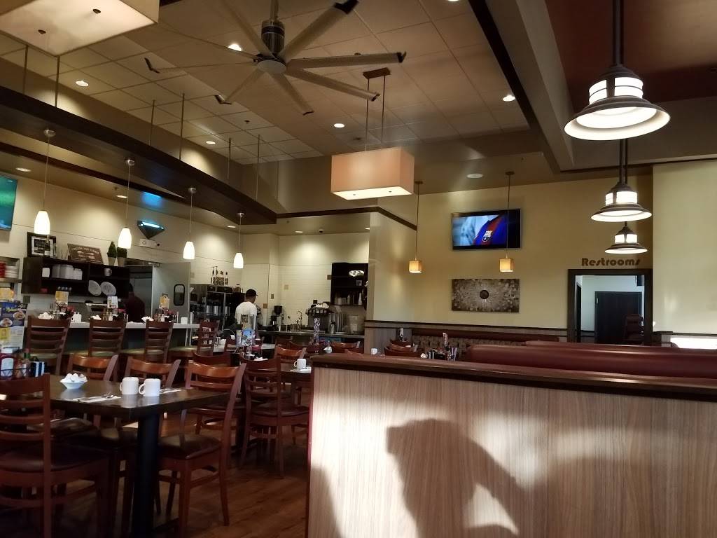 The Broken Yolk Cafe | restaurant | 28621 Marguerite Pkwy, Mission Viejo, CA 92692, USA | 9493880292 OR +1 949-388-0292