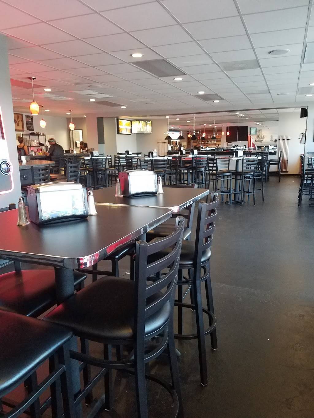 Reef Bar and Grill | restaurant | 2913 Shore Dr, Virginia Beach, VA 23451, USA | 7574817425 OR +1 757-481-7425