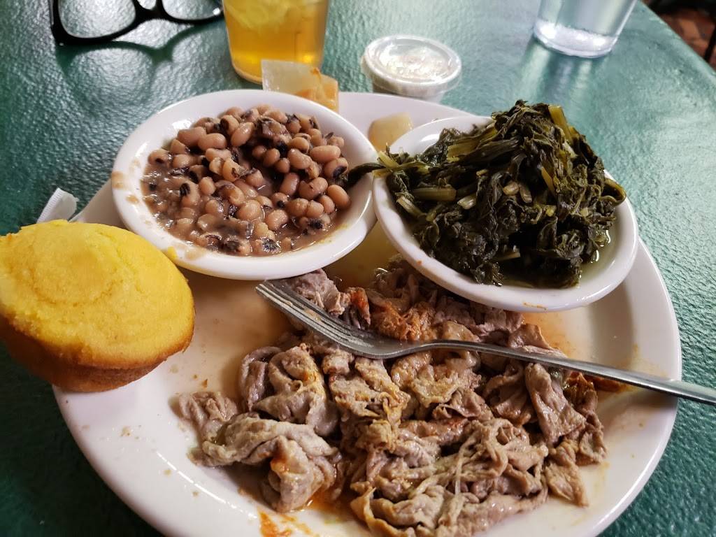 The Four Way Soul Food Restaurant | restaurant | 998 Mississippi Blvd, Memphis, TN 38126, USA | 9015071519 OR +1 901-507-1519