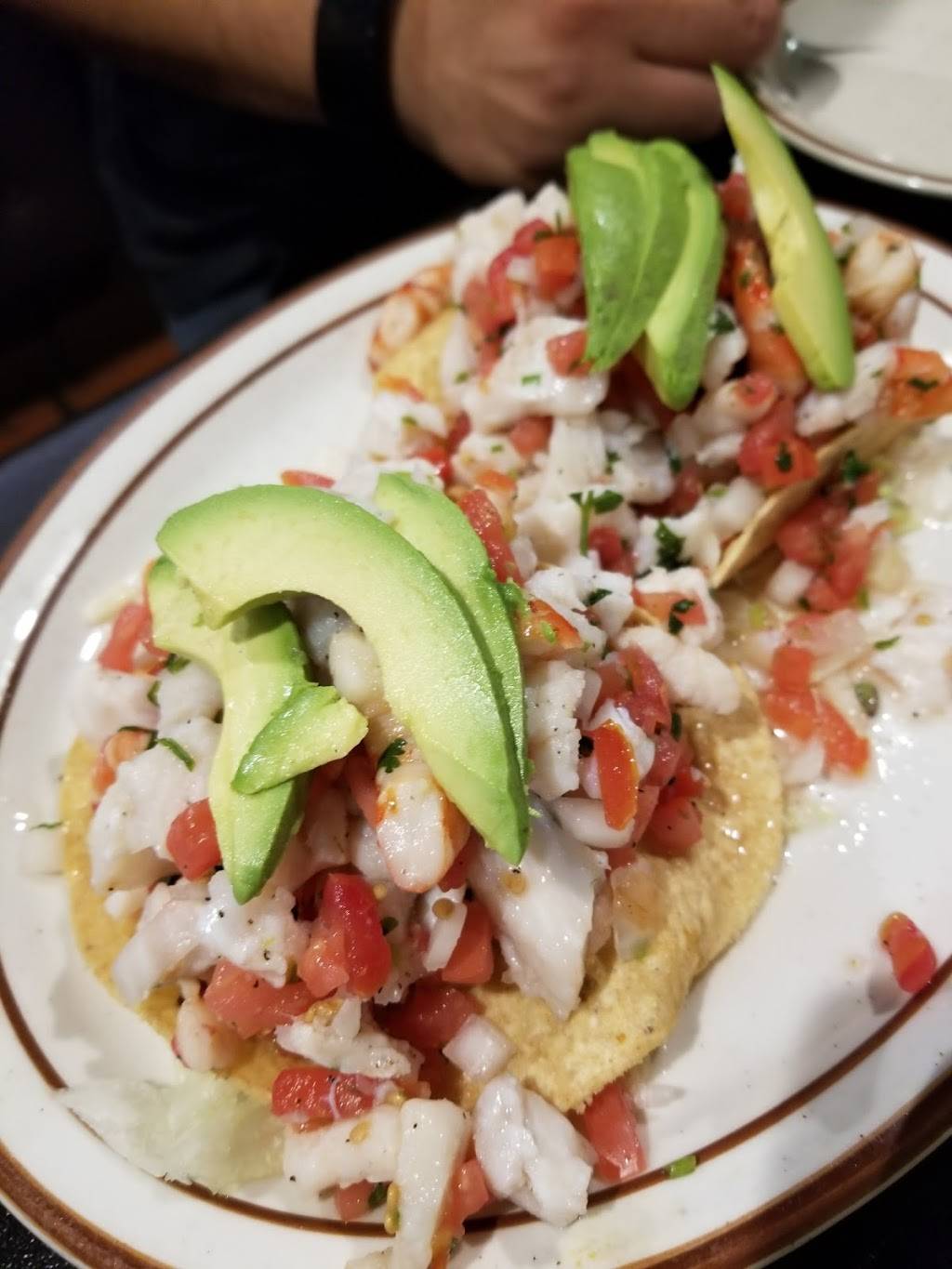 Tequilas Cantina & Grill | restaurant | 4310 W Magnolia Blvd, Burbank, CA 91505, USA | 8188457217 OR +1 818-845-7217