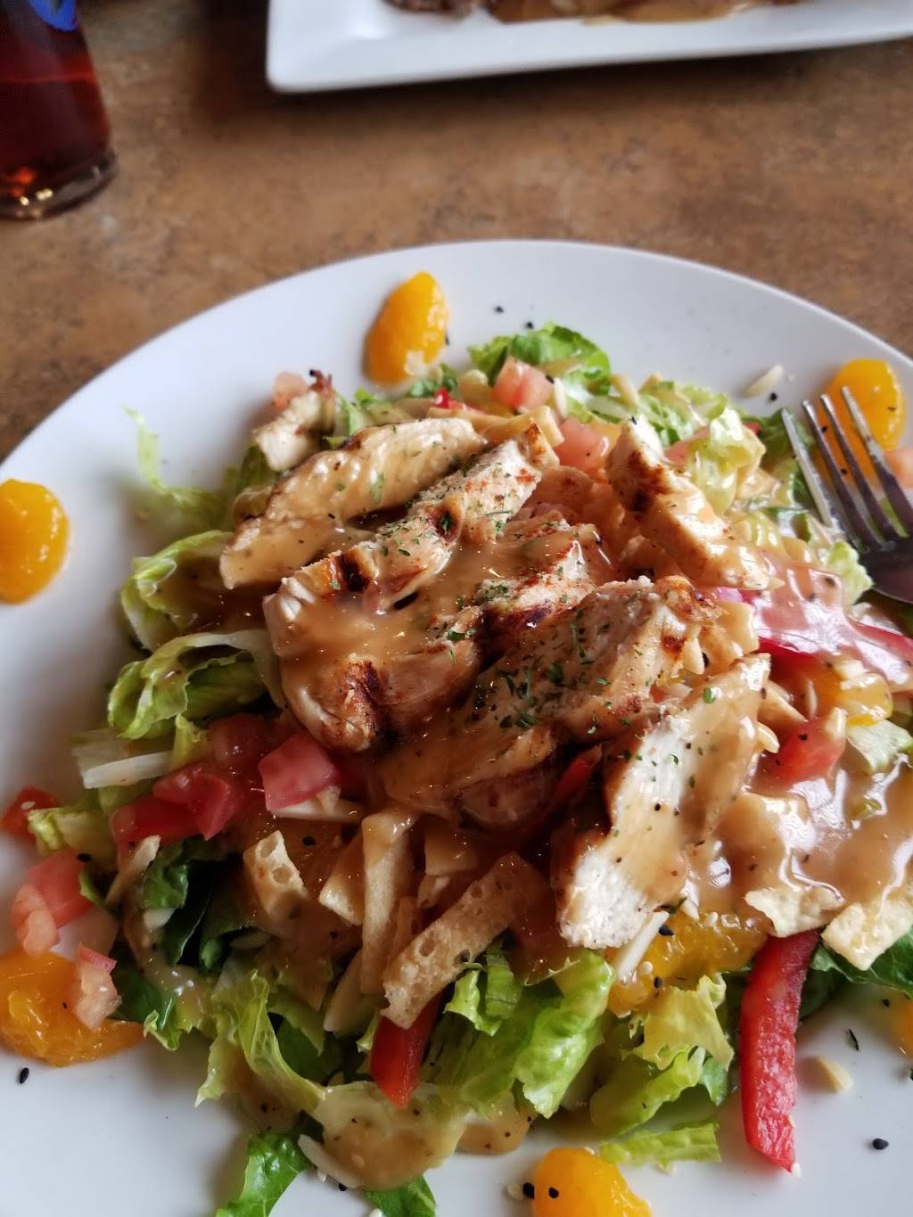 Hawks Prairie Restaurant & Sports Bar | restaurant | Hawks Prairie Restaurant & Sports Bar, 8306 Quinault Dr NE, Olympia, WA 98516, USA | 3604590900 OR +1 360-459-0900