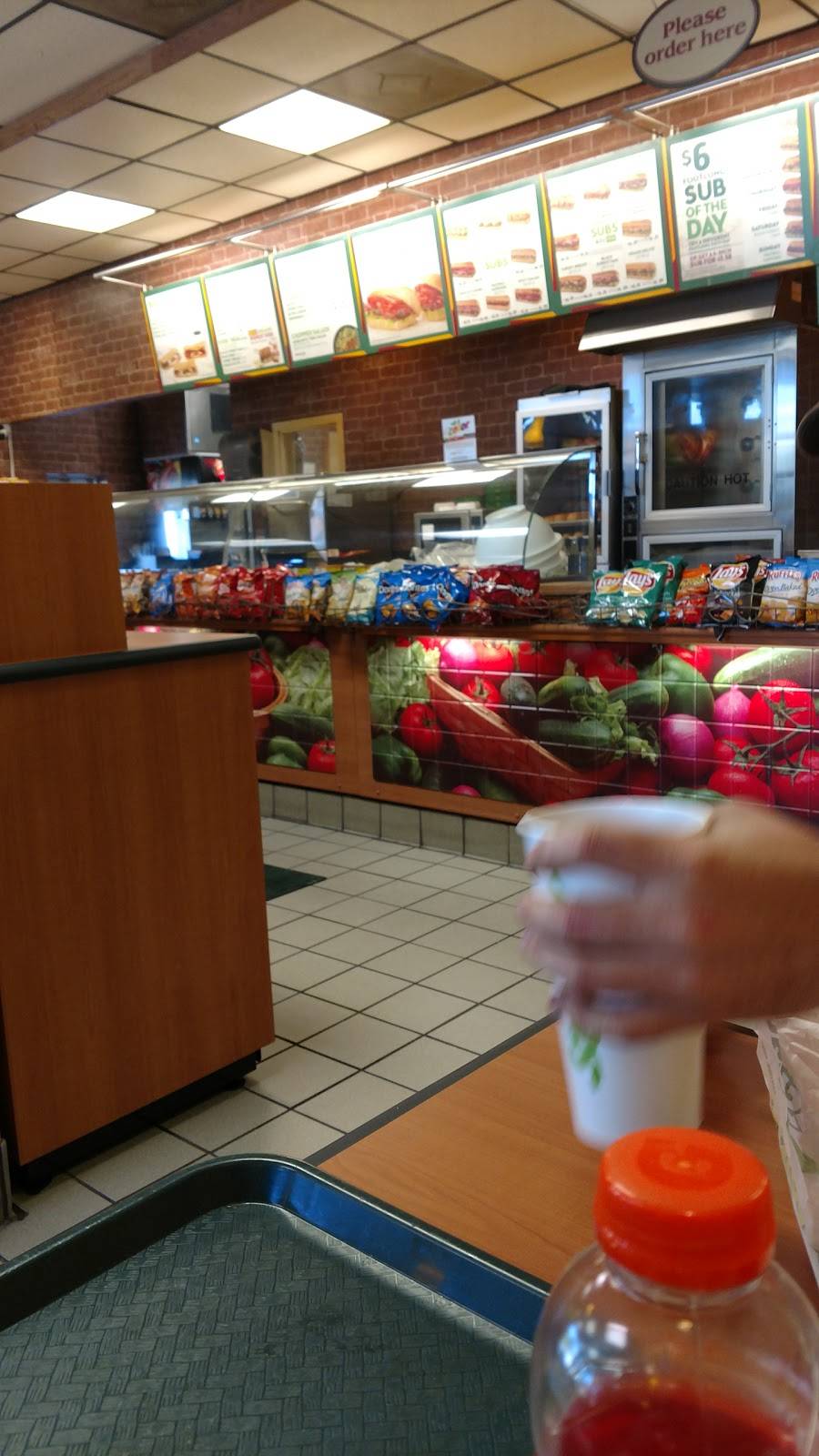 Subway | restaurant | 528 Belle Station Blvd, Mt Pleasant, SC 29464, USA | 8439711103 OR +1 843-971-1103