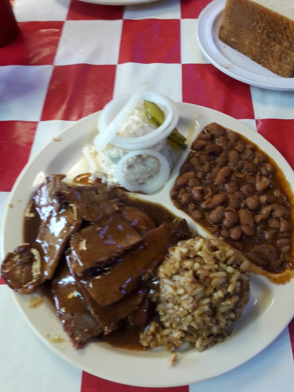 Patillos Bar-B-Q | restaurant | 2775 Washington Blvd, Beaumont, TX 77705, USA | 4098333156 OR +1 409-833-3156