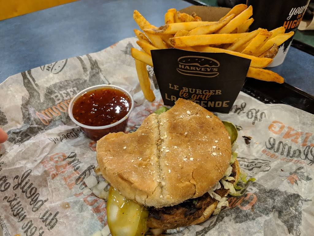 Harveys | restaurant | 4290 Innes Rd, Orléans, ON K4A 5E6, Canada | 6138247931 OR +1 613-824-7931