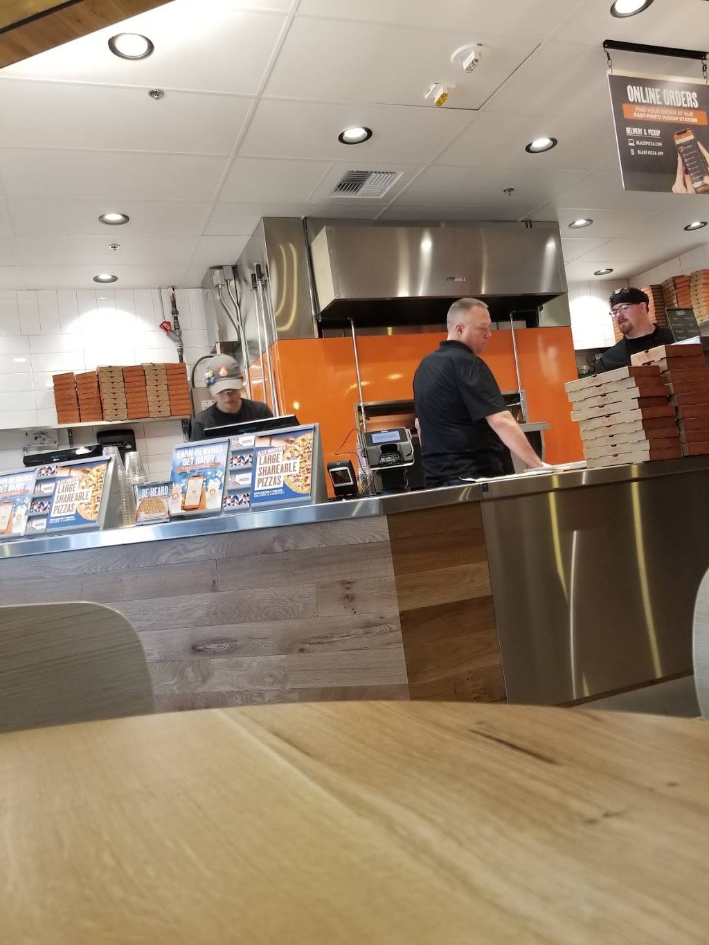 Blaze Pizza | meal takeaway | 1617 Pleasonton Rd, Fort Bliss, TX 79916, USA | 9159758666 OR +1 915-975-8666