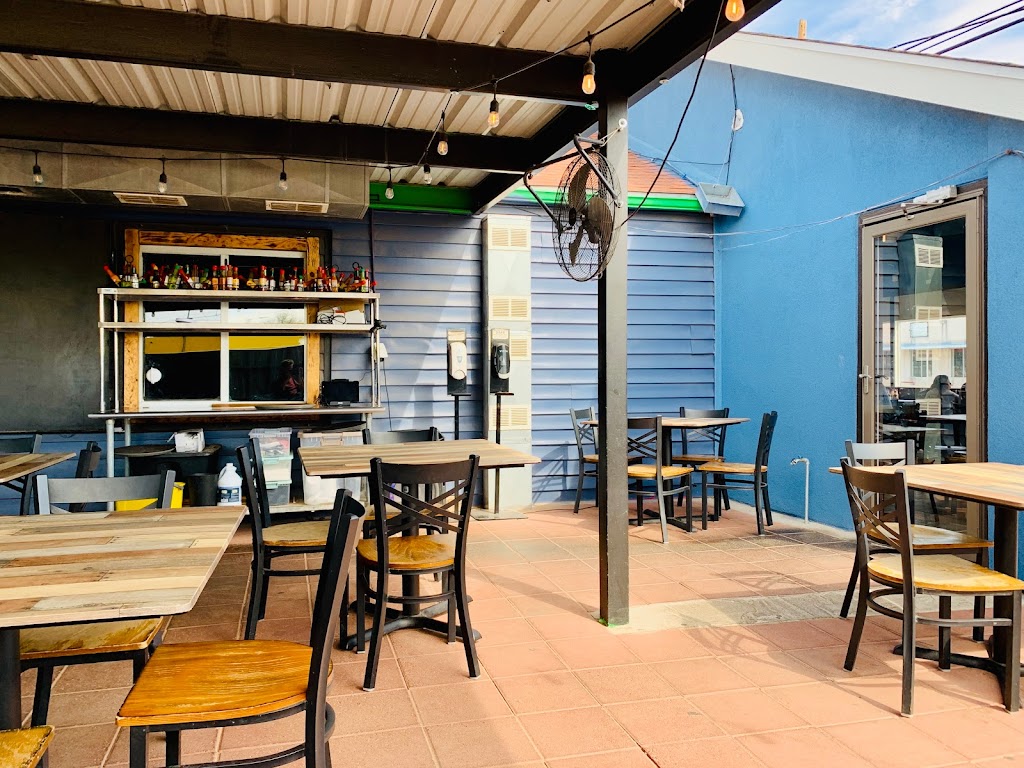 El Coco Pirata | restaurant | 221 N Dal Paso St, Hobbs, NM 88240, USA | 5753920600 OR +1 575-392-0600