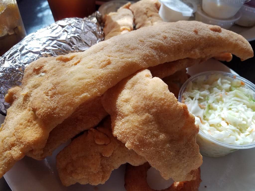 Harbor House Seafood & Steak | restaurant | 912 E Main St, Abingdon, VA 24210, USA | 2766763500 OR +1 276-676-3500