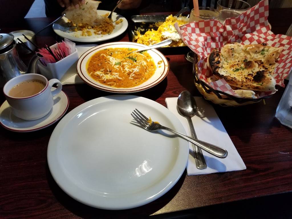 Bombay Touch | restaurant | 800 Queenston Rd #16, Stoney Creek, ON L8G 2N4, Canada | 9059309858 OR +1 905-930-9858