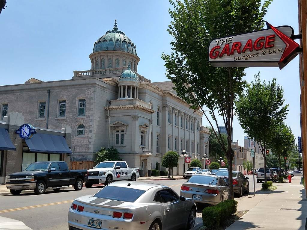 The Garage Burgers & Beer | restaurant | 1117 N Robinson Ave, Oklahoma City, OK 73103, USA | 4056026880 OR +1 405-602-6880