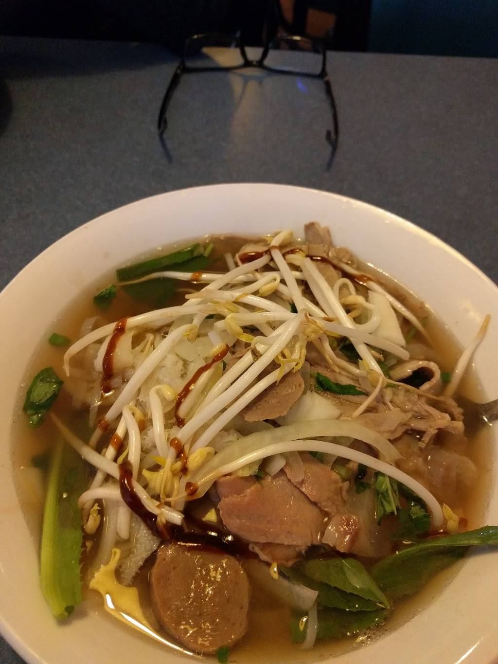 Saigon On Brant | restaurant | 474 Brant St, Burlington, ON L7R 2G3, Canada | 9056339262 OR +1 905-633-9262