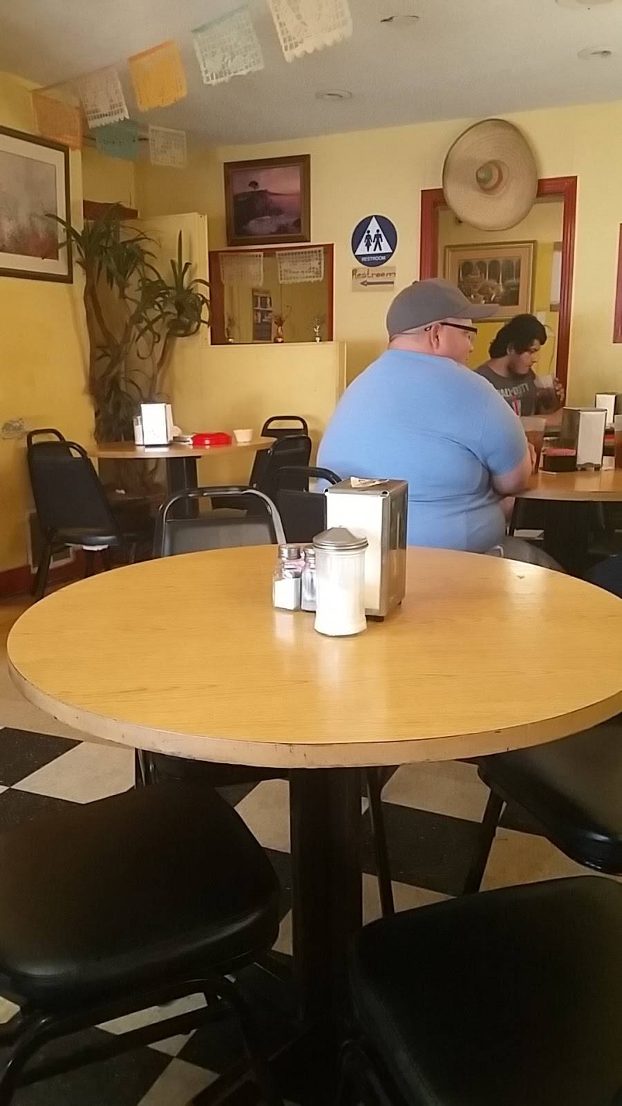 Lydias Mexican Restaurant | restaurant | 536 S WW White Rd, San Antonio, TX 78220, USA | 2106281133 OR +1 210-628-1133