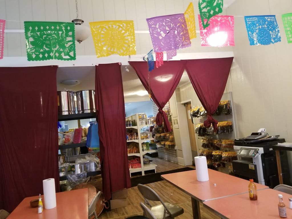 Tienda Y Comedor Guatelinda | restaurant | Dover, OH 44622, USA | 3303646696 OR +1 330-364-6696