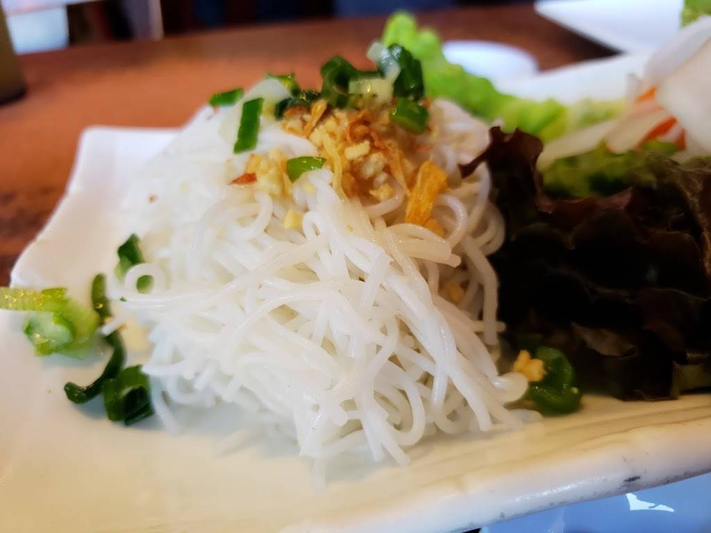 Quan Ngon Vietnamese Noodle House | restaurant | 2511 Noriega St, San Francisco, CA 94122, USA | 4155663275 OR +1 415-566-3275