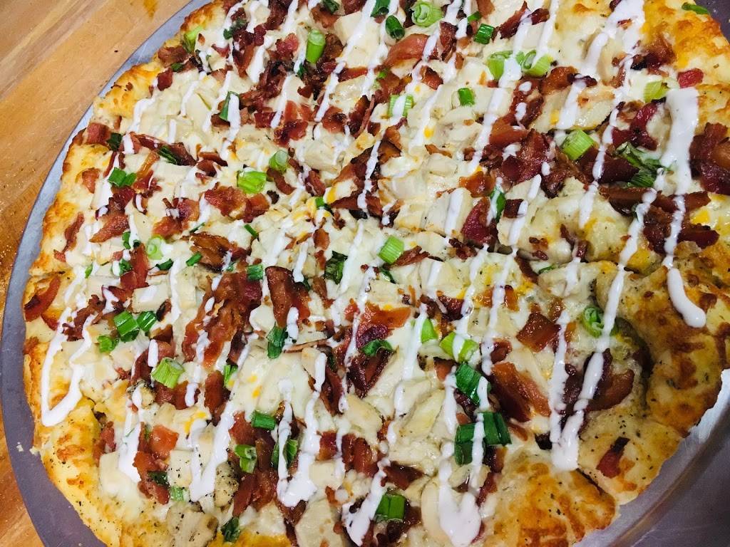 Me n eds Pizzeria | meal delivery | 40015 CA-49 #205, Oakhurst, CA 93644, USA | 5596422929 OR +1 559-642-2929