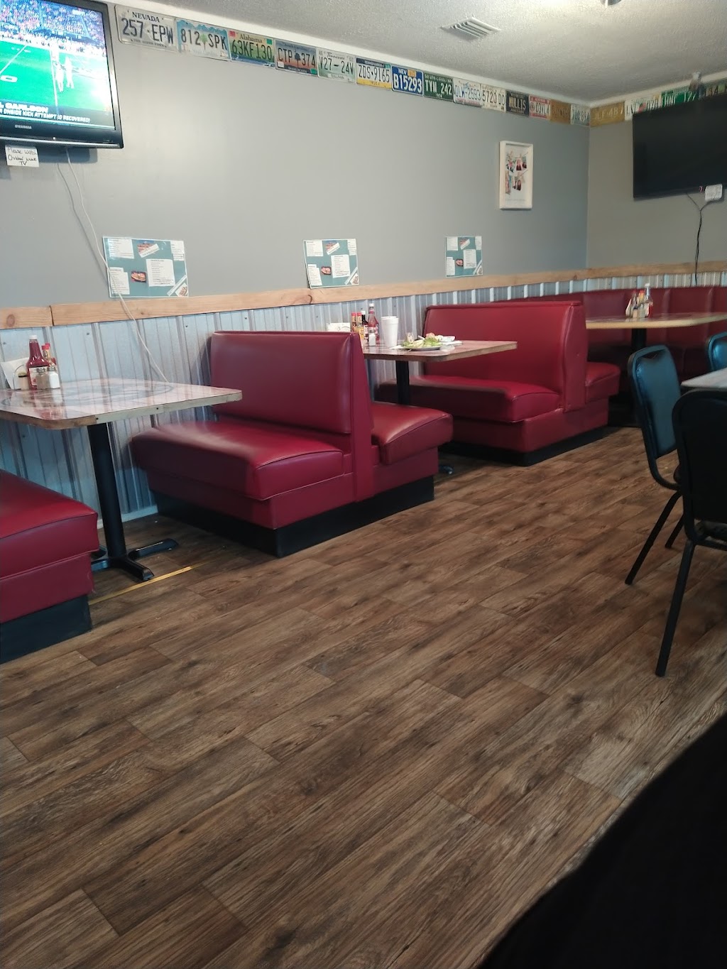 The Burger Ranch | restaurant | 2050 Green Sea Rd S, Loris, SC 29569, USA | 8437562746 OR +1 843-756-2746