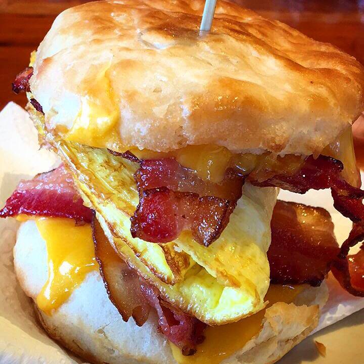 Dunn Brothers Coffee | bakery | Duck Creek location, 787 Middle Rd, Bettendorf, IA 52722, USA | 5633456099 OR +1 563-345-6099