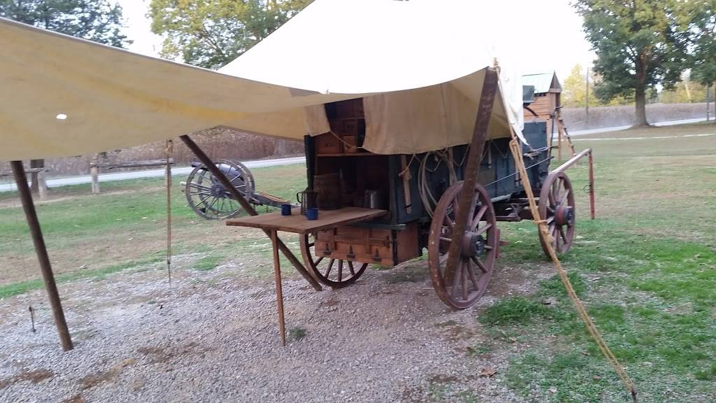 Double M Campground | restaurant | 5320 Thacker Hollow Rd, Junction, IL 62954, USA | 6182754440 OR +1 618-275-4440