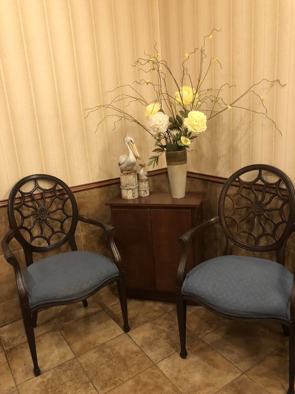 Huck Finns On the Water | restaurant | 129 Marina Dr, La Crosse, WI 54601, USA | 6085192007 OR +1 608-519-2007