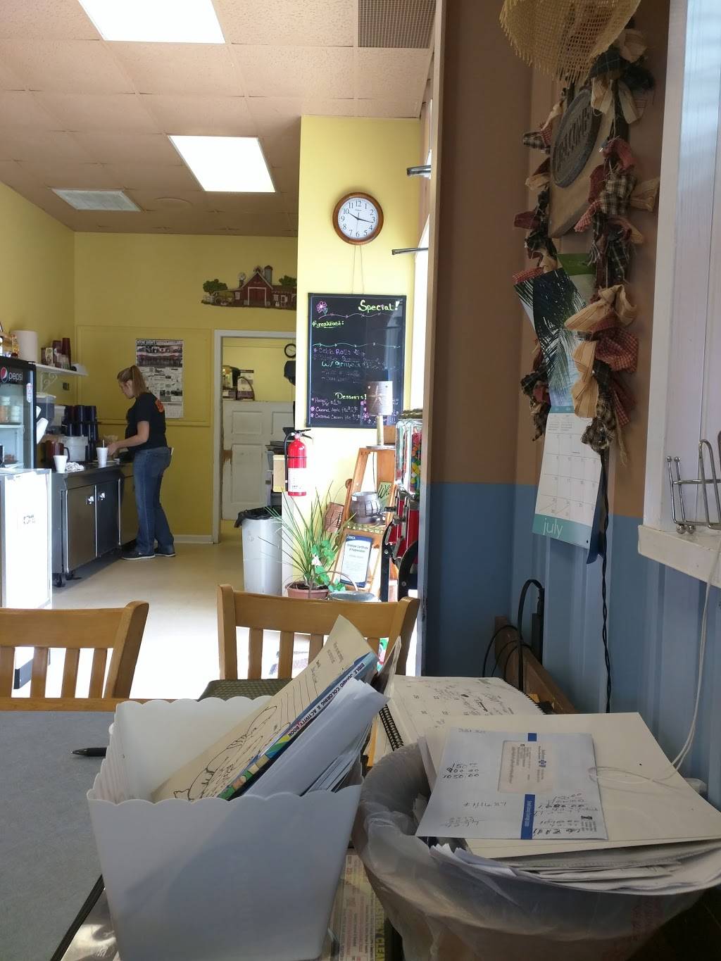 Virginia Heights Restaurant | restaurant | 790 W Spiller St, Wytheville, VA 24382, USA | 2762286133 OR +1 276-228-6133