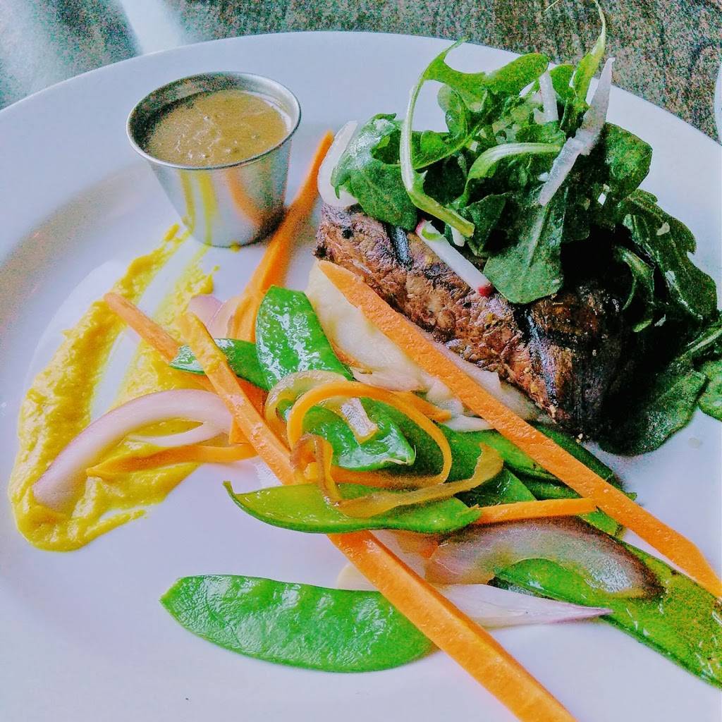 Restaurant Le Côte | restaurant | 12 Rue Saint-Matthieu, Beloeil, QC J3G 2W1, Canada | 4504641633 OR +1 450-464-1633