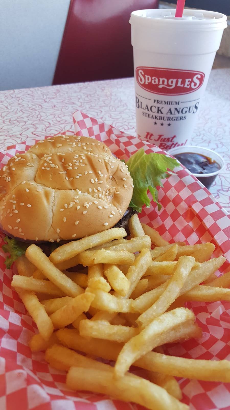 Spangles | restaurant | 453 N Hillside St, Wichita, KS 67214, USA | 3166846253 OR +1 316-684-6253