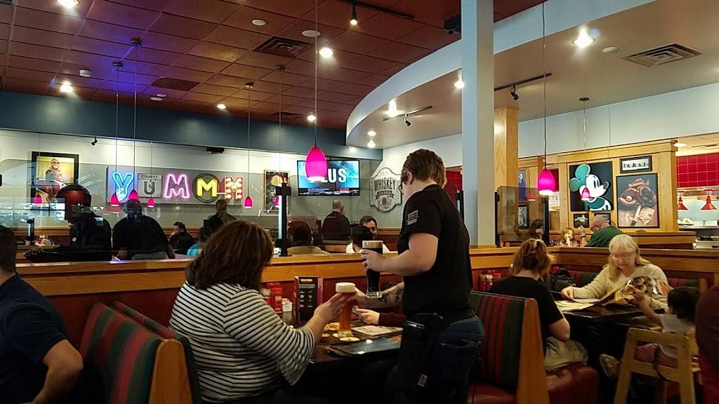 Red Robin Gourmet Burgers and Brews | restaurant | 5460 Corporate Dr, Troy, MI 48098, USA | 2482654690 OR +1 248-265-4690