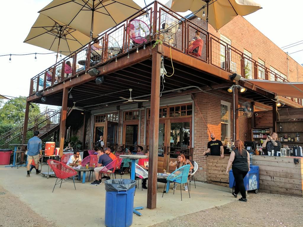 Axelrad Beer Garden | restaurant | 1517 Alabama St, Houston, TX 77004, USA | 7135978800 OR +1 713-597-8800