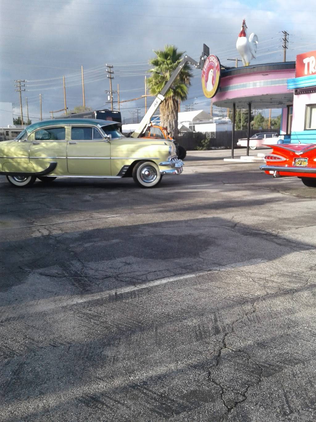 Cadillac Jacks | restaurant | 9481 San Fernando Rd, Sun Valley, CA 91352, USA | 8187673605 OR +1 818-767-3605