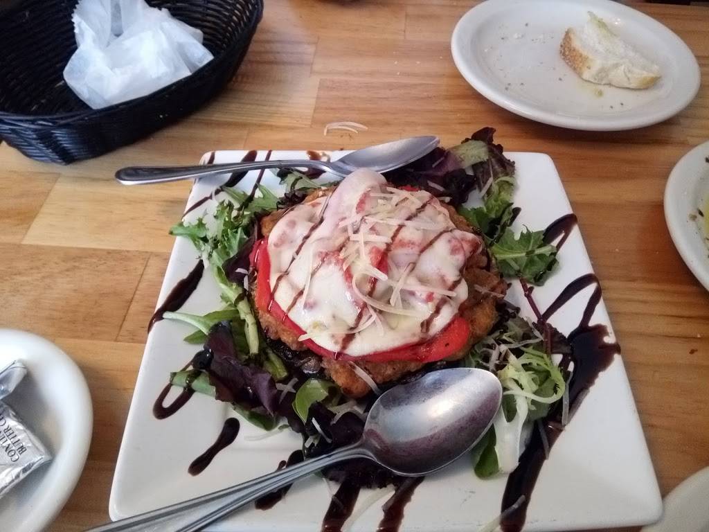 Johnny Macaronis | meal takeaway | 572 West St, East Bridgewater, MA 02333, USA | 5083789335 OR +1 508-378-9335