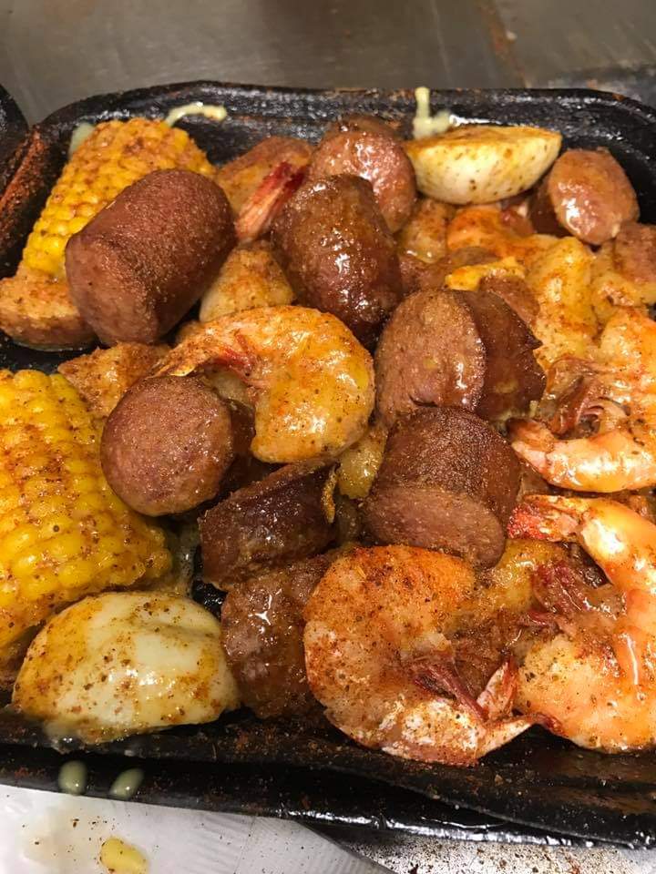 WATZ Crackin | restaurant | 18324 Clay Rd, Houston, TX 77084, USA | 9042330791 OR +1 904-233-0791