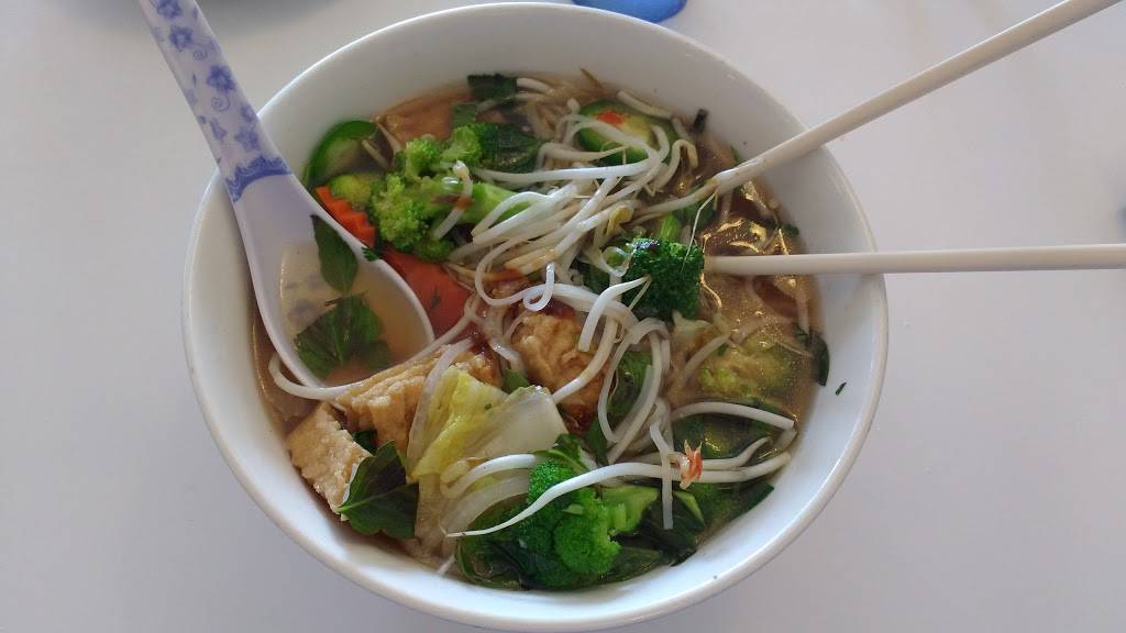 Kien Giang Restaurant | restaurant | 5825 Charlotte Pike, Nashville, TN 37209, USA | 6153531250 OR +1 615-353-1250