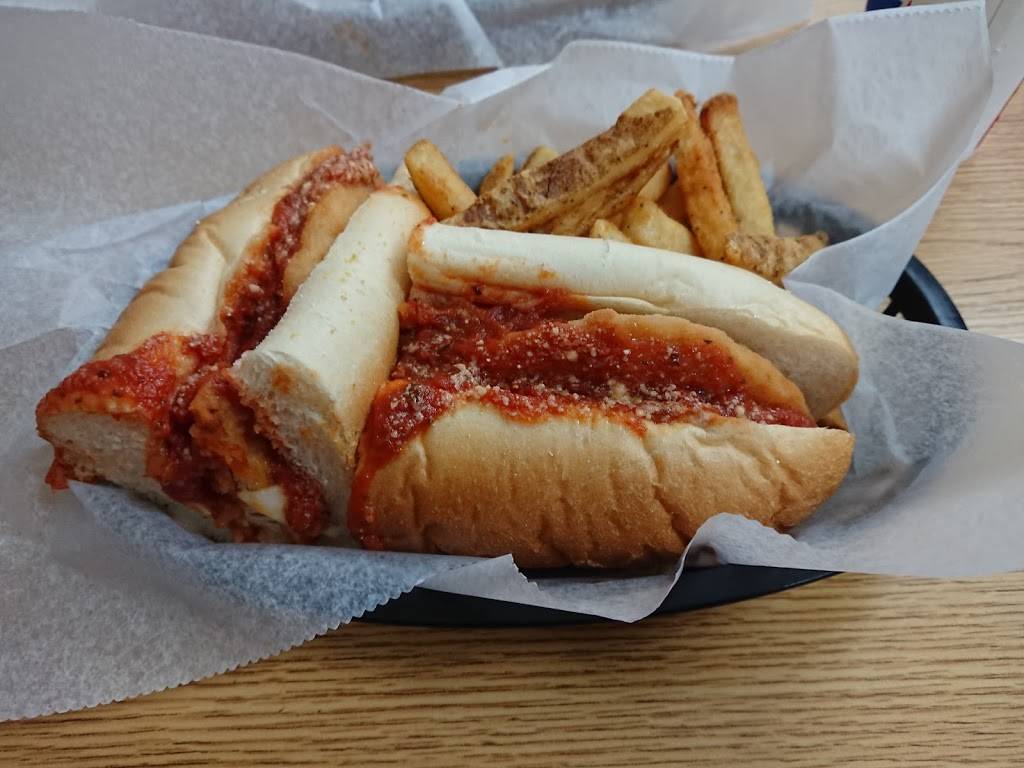 Dels Grill | restaurant | 934 Boardwalk, Ocean City, NJ 08226, USA | 6093993931 OR +1 609-399-3931