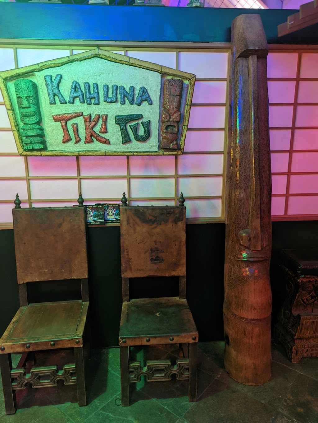 Kahuna Tiki Tu | restaurant | 12600 Riverside Dr, Valley Village, CA 91607, USA | 8184529600 OR +1 818-452-9600