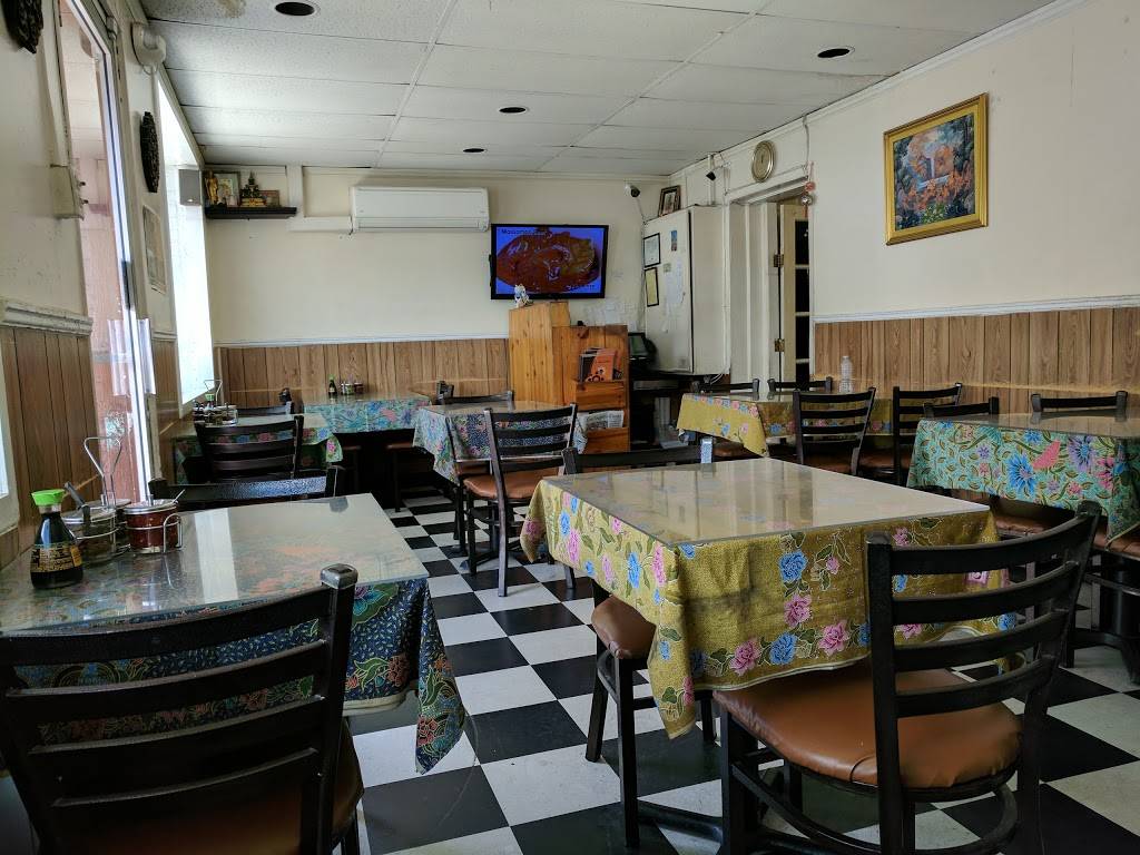 Siam Chan Restaurant | restaurant | 1611 Colby Ave, Los Angeles, CA 90025, USA | 3104444981 OR +1 310-444-4981