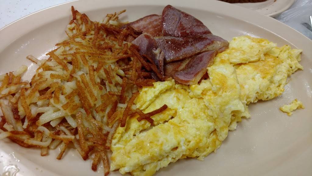 Snack Shop Family Restaurant | restaurant | 103 S Main St, Boiling Springs, NC 28017, USA | 7044347851 OR +1 704-434-7851