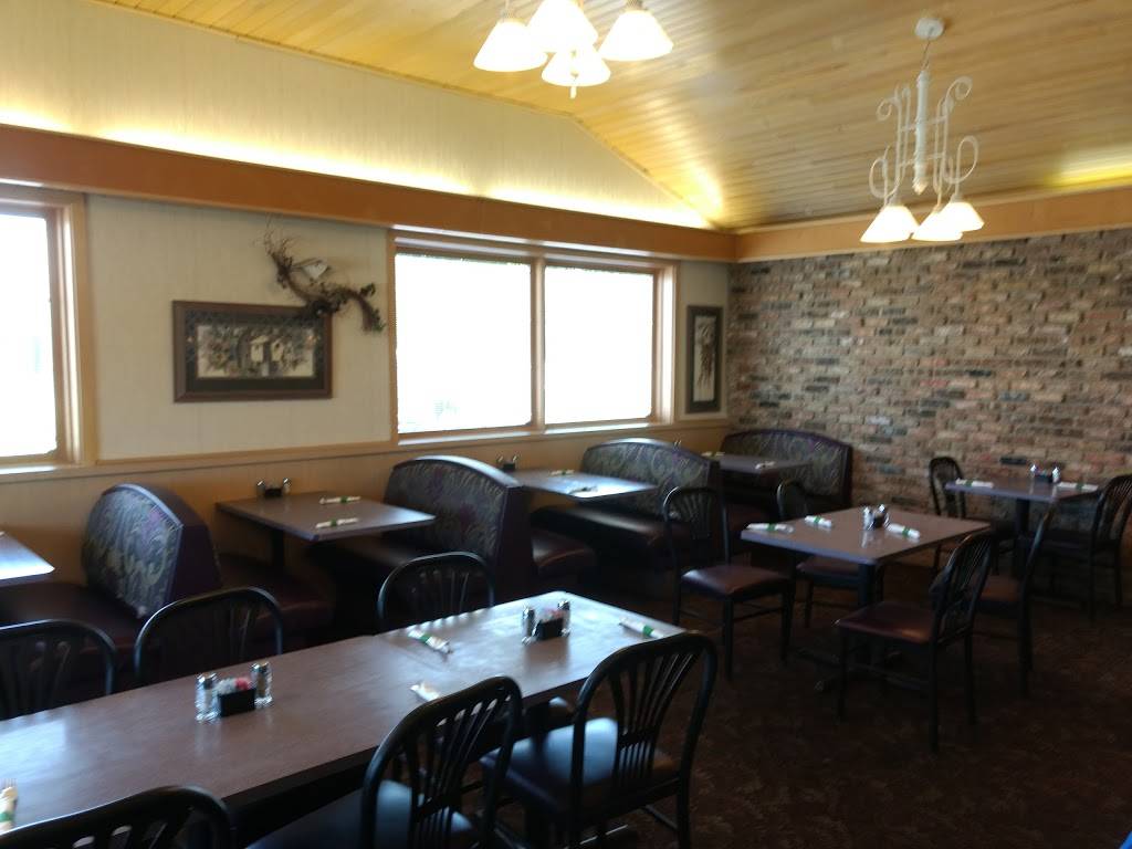 The Ranch Restaurant | restaurant | 1330 N State St, Fairmont, MN 56031, USA | 5072353044 OR +1 507-235-3044