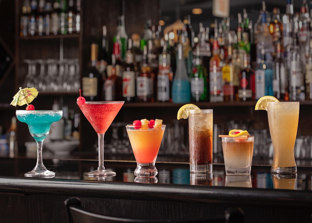 Two Claws | restaurant | 3226 Kirkwood Hwy, Wilmington, DE 19808, USA | 3023848323 OR +1 302-384-8323