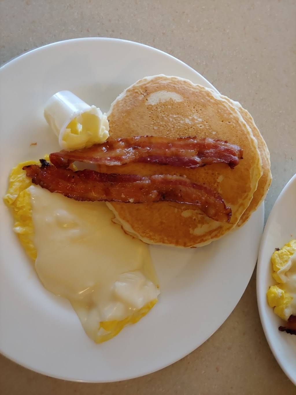 Blue Sky Diner | restaurant | 273 Ferry Blvd, Stratford, CT 06615, USA | 4752824400 OR +1 475-282-4400