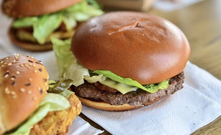 McDonalds | cafe | 4782 Bank St, Gloucester, ON K1T 3W7, Canada | 6138226522 OR +1 613-822-6522