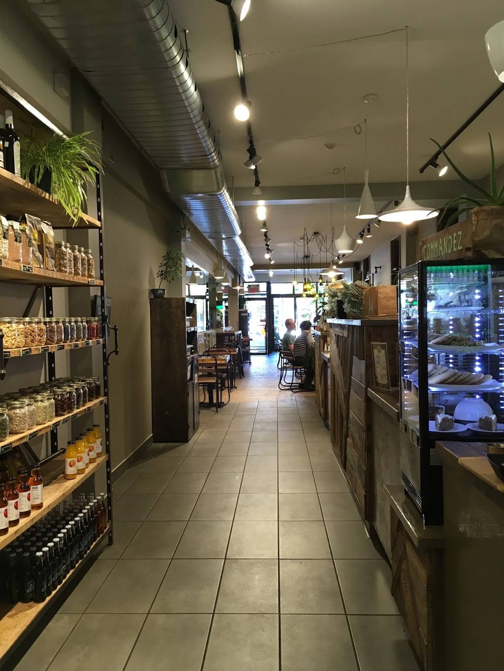 La Panthère Verte | restaurant | 5265 Chemin Queen Mary, Montréal, QC H3W 1Y3, Canada | 4383864449 OR +1 438-386-4449