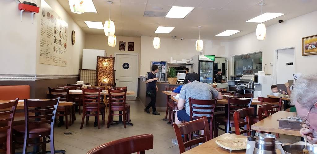 Jinsol Gukbap | restaurant | 4253 W 3rd St, Los Angeles, CA 90020, USA | 2139085636 OR +1 213-908-5636