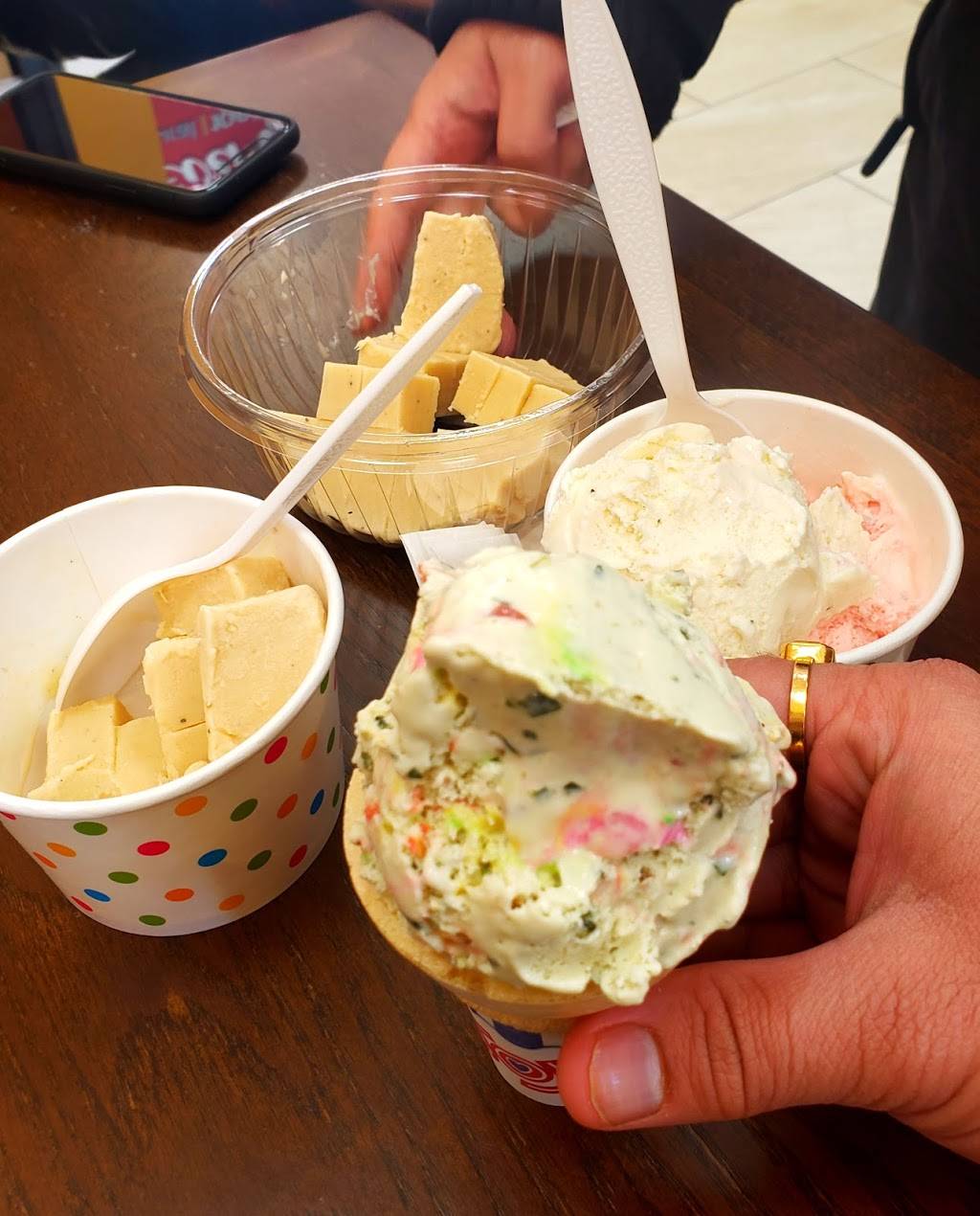 Honest | restaurant | 258-03 Hillside Avenue, Queens, NY 11004, USA | 7186754500 OR +1 718-675-4500