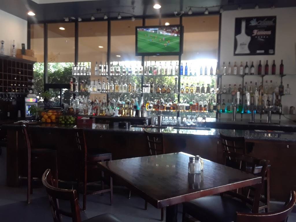 Azul Mexican Grill | restaurant | 1306 N Demaree St, Visalia, CA 93291, USA | 5597332985 OR +1 559-733-2985