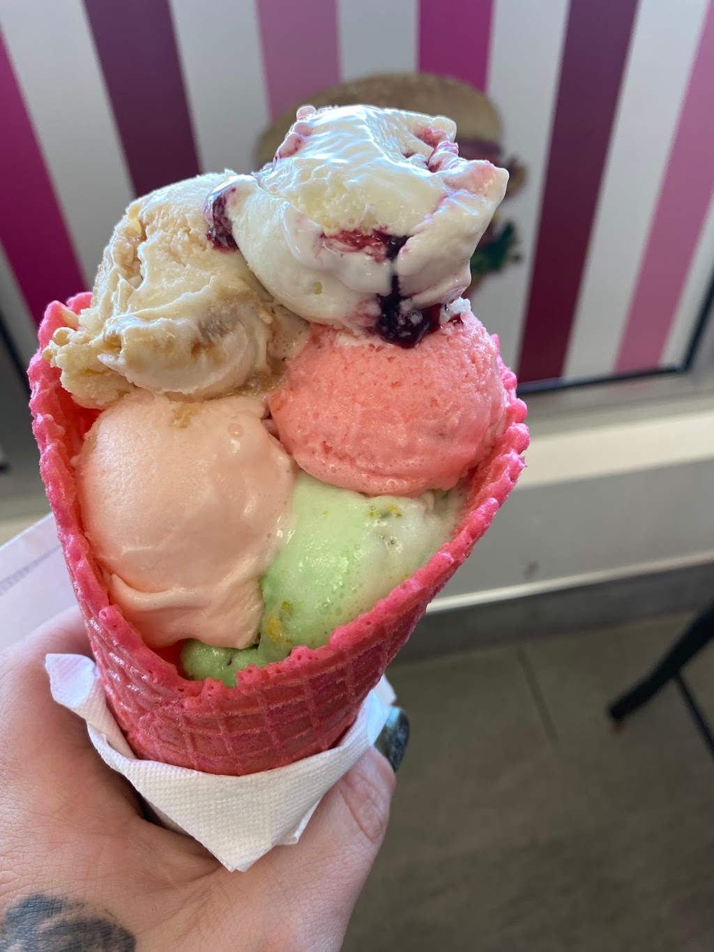 Michoacana Tasty Ice Cream & Burgers | restaurant | 4 E 66th St, Richfield, MN 55423, USA | 6122364436 OR +1 612-236-4436