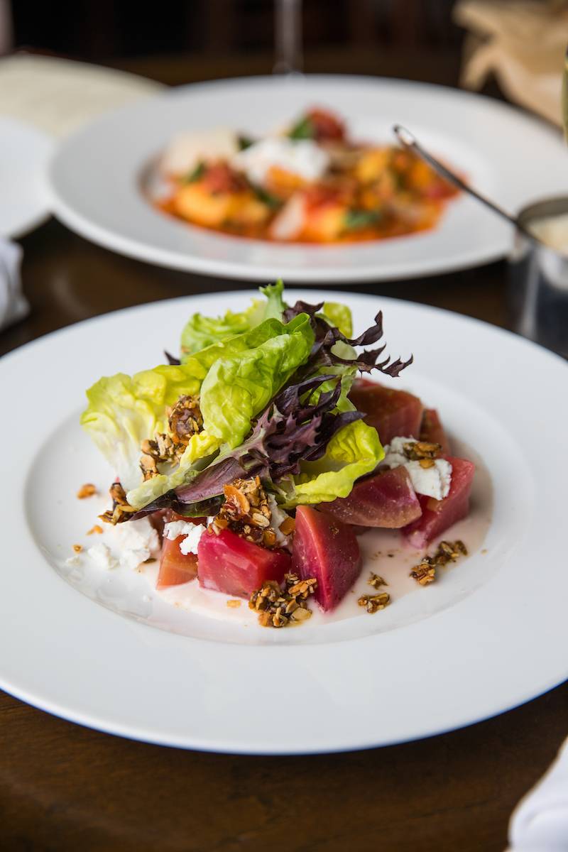 Saranellos | restaurant | 601 N Milwaukee Ave, Wheeling, IL 60090, USA | 8477776878 OR +1 847-777-6878